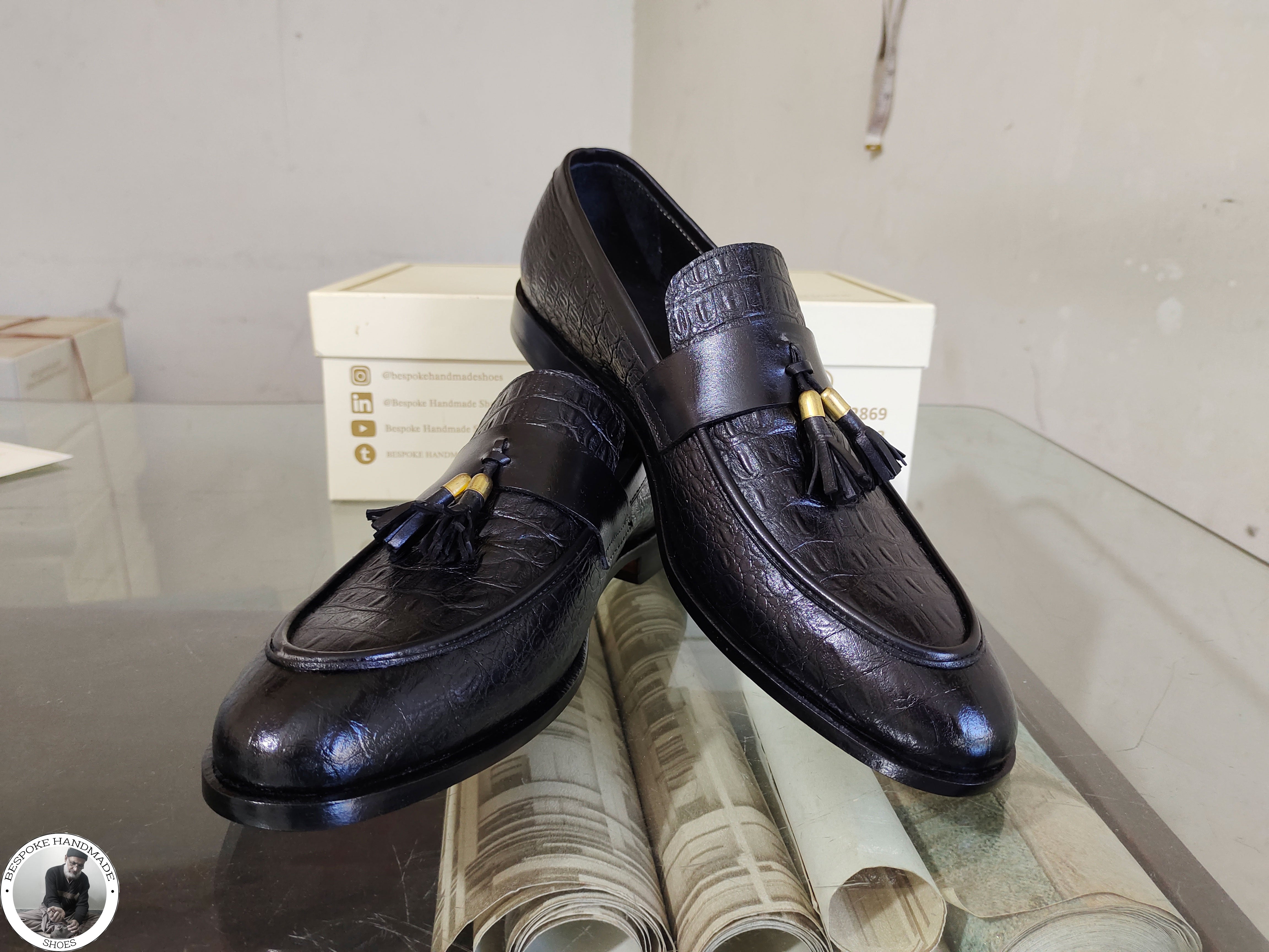 Handmade Genuine Black Pure Leather Alligator Print Loafer Moccasin Slip on Leather Tassels Fashion Shoes For Men