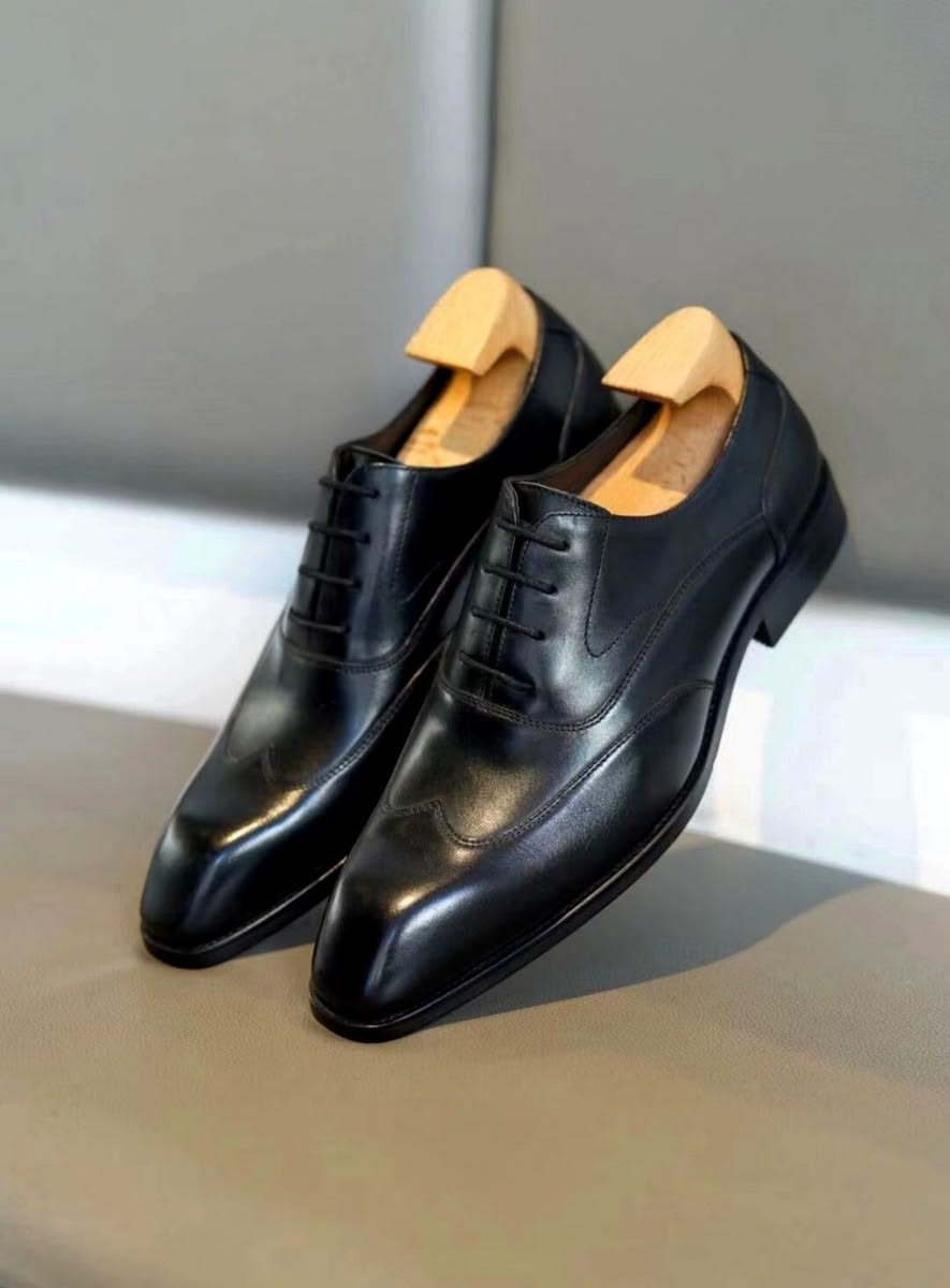 Bespoke Handcrafted Men's Black Color Leather Oxford Wingtip  Formal Lace Up Shoes